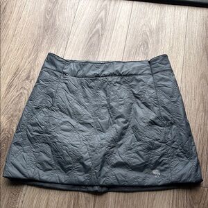 NWT Mountain Hardwear Trekkin Insulated Miniskirt, Size XS, Grey